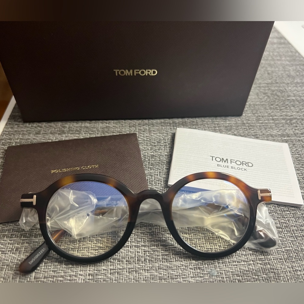 Tom Ford TF5664-B blue blocker glasses! NEW!!!